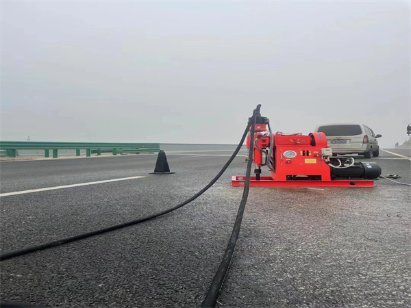 盐山马路路基路面开裂下沉注浆加固灌浆